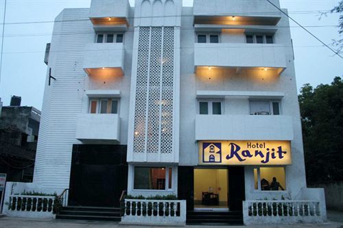 Ranjit Hotel Агра Экстерьер фото